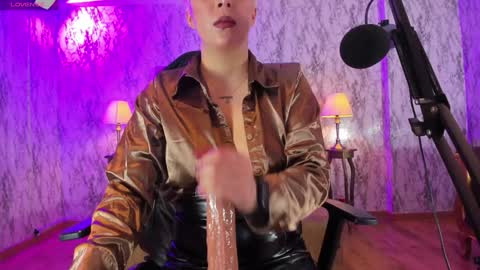    online show from January 15, 2025, 1:41 pm