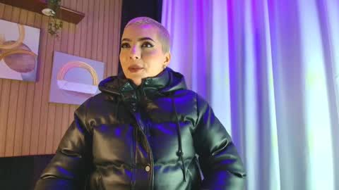    online show from November 20, 2025, 5:18 am