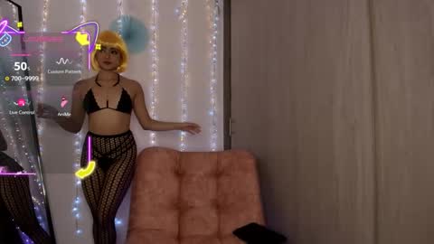 Snapshot of camilaandrade_ chatting on October 25, 2025, 2:35 pm Cami online show from October 25, 2025, 2:35 pm