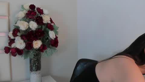 Snapshot of camilasofiia chatting on December 19, 2024, 8:23 pm Camila online show from December 19, 2024, 8:23 pm