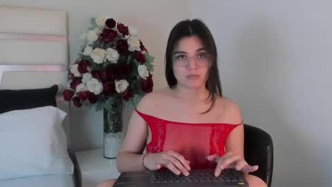 Snapshot of camilasofiia chatting on December 21, 2024, 8:00 pm Camila online show from December 21, 2024, 8:00 pm