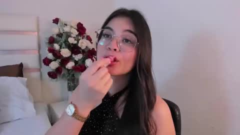 Snapshot of camilasofiia chatting on February 11, 2025, 11:01 pm Camila online show from February 11, 2025, 11:01 pm