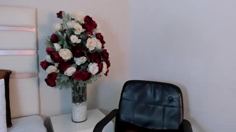 Snapshot of camilasofiia chatting on February 22, 2025, 2:06 am Camila online show from February 22, 2025, 2:06 am