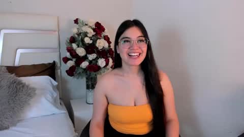 Snapshot of camilasofiia chatting on February 22, 2025, 7:47 pm Camila online show from February 22, 2025, 7:47 pm