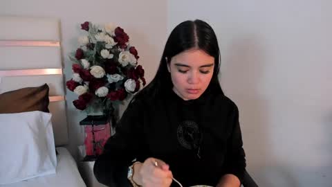 Snapshot of camilasofiia chatting on March 11, 2025, 7:47 pm Camila online show from March 11, 2025, 7:47 pm