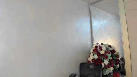 Snapshot of camilasofiia chatting on September 29, 2025, 12:16 am Camila online show from September 29, 2025, 12:16 am