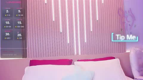 Snapshot of camile_cute chatting on November 21, 2025, 8:29 pm camile_cute online show from November 21, 2025, 8:29 pm