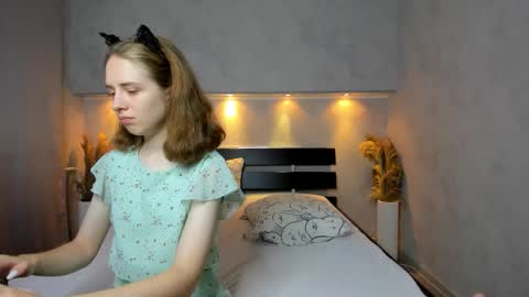 Snapshot of camilla_kelly chatting on September 26, 2025, 12:36 am Camilla online show from September 26, 2025, 12:36 am