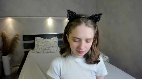 Snapshot of camilla_kelly chatting on October 6, 2025, 1:03 am Camilla online show from October 6, 2025, 1:03 am