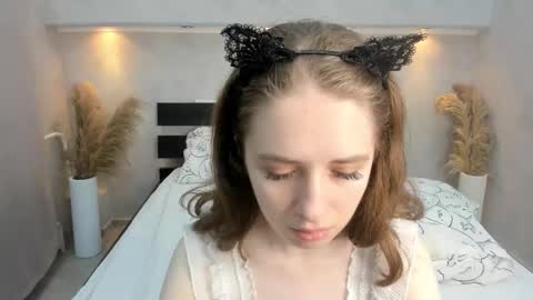 Snapshot of camilla_kelly chatting on October 16, 2025, 1:17 am Camilla online show from October 16, 2025, 1:17 am