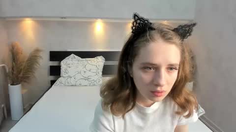 Snapshot of camilla_kelly chatting on October 17, 2025, 1:09 am Camilla online show from October 17, 2025, 1:09 am