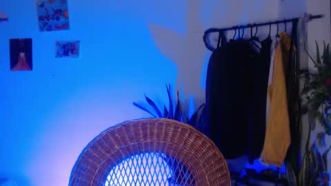 Snapshot of camille_delrey chatting on January 27, 2025, 11:00 am Camille online show from January 27, 2025, 11:00 am