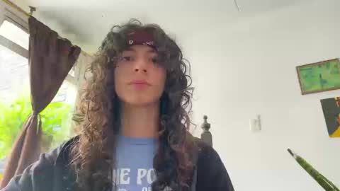 Snapshot of camille_delrey chatting on October 16, 2025, 4:41 pm Camille online show from October 16, 2025, 4:41 pm