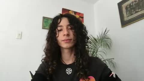 Snapshot of camille_delrey chatting on November 23, 2025, 6:19 pm Camille online show from November 23, 2025, 6:19 pm