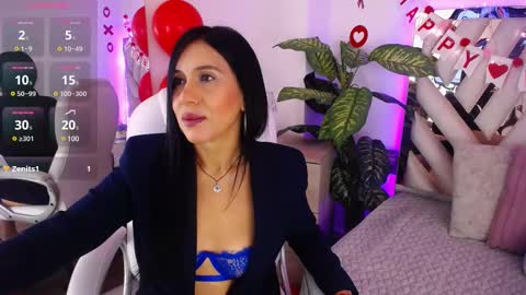 Snapshot of camille_halls chatting on February 11, 2025, 10:26 am Camille online show from February 11, 2025, 10:26 am