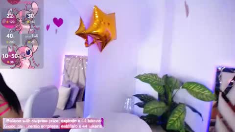 Snapshot of camille_halls chatting on March 6, 2025, 10:09 am Camille online show from March 6, 2025, 10:09 am