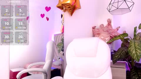 Snapshot of camille_halls chatting on September 17, 2025, 10:17 am Camille online show from September 17, 2025, 10:17 am