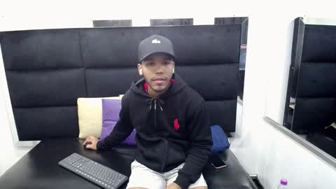 Snapshot of camilobuck chatting on October 26, 2025, 2:28 am camilobuck online show from October 26, 2025, 2:28 am
