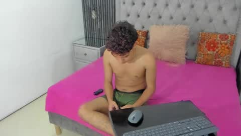 CamilowhiteS online show from March 1, 2025, 12:28 am