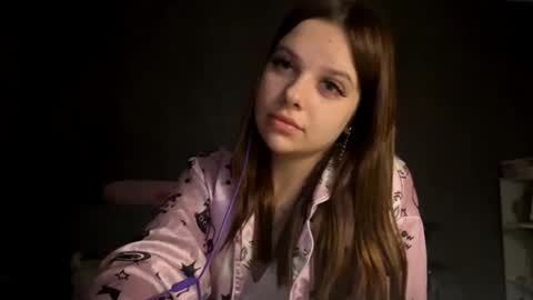 Snapshot of cammyalquicira chatting on September 25, 2025, 4:00 pm Vicky online show from September 25, 2025, 4:00 pm