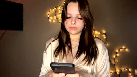 Snapshot of cammyalquicira chatting on September 30, 2025, 3:28 pm Vicky online show from September 30, 2025, 3:28 pm