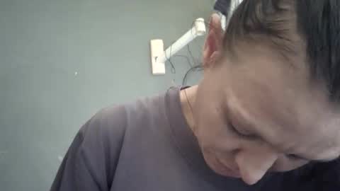 Snapshot of camren777 chatting on December 15, 2025, 9:02 am Camren online show from December 15, 2025, 9:02 am