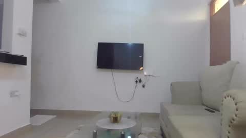 Snapshot of canah2003 chatting on January 14, 2025, 5:19 am Canah online show from January 14, 2025, 5:19 am