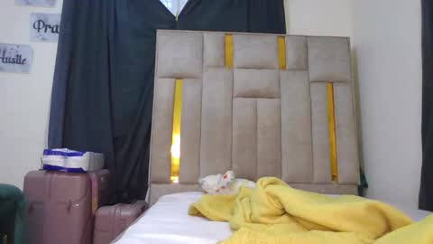 Snapshot of canah2003 chatting on January 26, 2025, 6:28 am Canah online show from January 26, 2025, 6:28 am