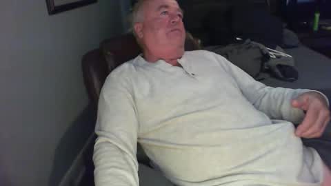 canamanxxx online show from November 23, 2025, 2:39 pm