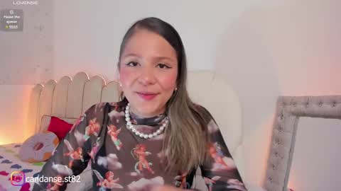 Snapshot of candase_ chatting on January 13, 2025, 9:42 pm Candase online show from January 13, 2025, 9:42 pm