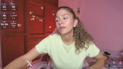 Snapshot of candase_ chatting on September 12, 2025, 1:06 am Candase online show from September 12, 2025, 1:06 am