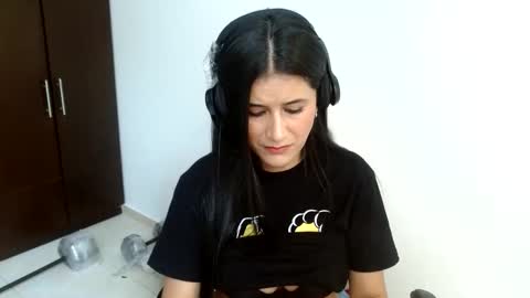 Snapshot of canddysexxx_ chatting on December 1, 2025, 3:39 pm Carolina online show from December 1, 2025, 3:39 pm