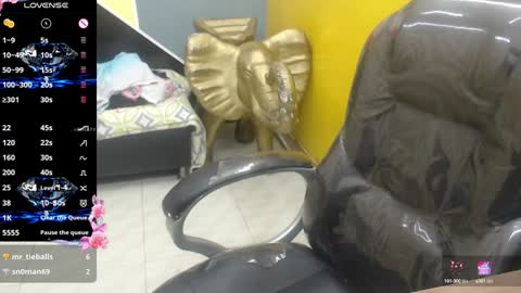 Candy  online show from January 24, 2025, 3:45 pm