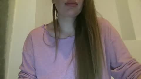 Snapshot of candice_tessy chatting on October 13, 2025, 6:08 pm Candice online show from October 13, 2025, 6:08 pm