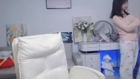 candy8998 online show from October 22, 2025, 10:09 pm