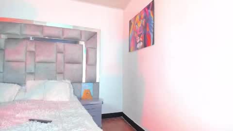 Candy  And Andy  online show from October 20, 2025, 4:13 am