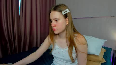 Snapshot of candy_cansew chatting on September 20, 2025, 1:28 am Candy online show from September 20, 2025, 1:28 am