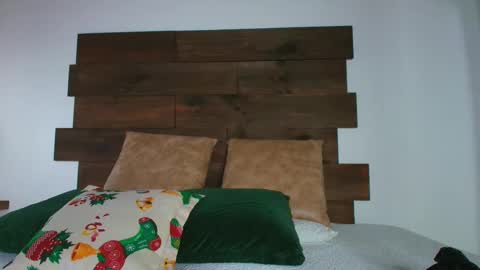 Jolie online show from November 25, 2025, 11:27 pm