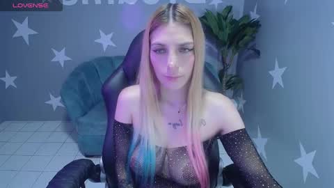 candy_kush_a online show from November 14, 2025, 8:51 pm