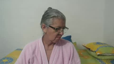 Snapshot of candy_mature_ chatting on January 22, 2025, 11:43 pm candy online show from January 22, 2025, 11:43 pm