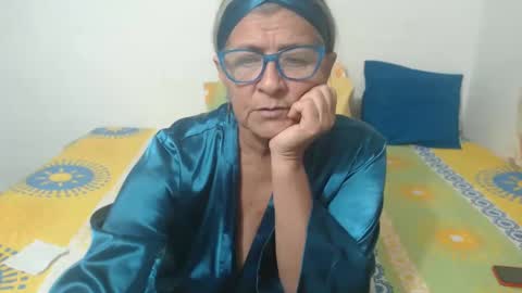 Snapshot of candy_mature_ chatting on January 25, 2025, 10:39 pm candy online show from January 25, 2025, 10:39 pm