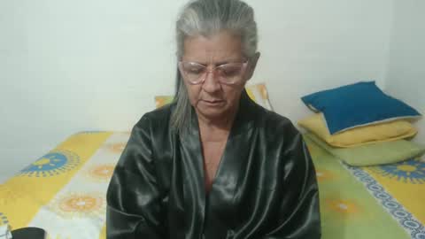 Snapshot of candy_mature_ chatting on February 2, 2025, 11:19 am candy online show from February 2, 2025, 11:19 am