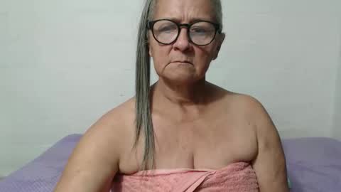 Snapshot of candy_mature_ chatting on September 22, 2025, 12:56 am candy online show from September 22, 2025, 12:56 am