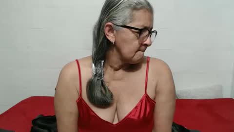 Snapshot of candy_mature_ chatting on October 20, 2025, 1:28 am candy online show from October 20, 2025, 1:28 am