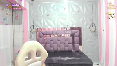 Snapshot of candy_morgan412 chatting on November 7, 2025, 11:10 am Ania online show from November 7, 2025, 11:10 am