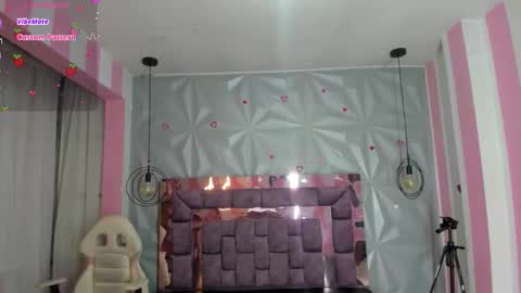 Snapshot of candy_morgan412 chatting on November 25, 2025, 11:10 am Ania online show from November 25, 2025, 11:10 am