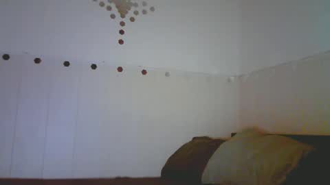 candy presley online show from September 16, 2025, 3:29 am