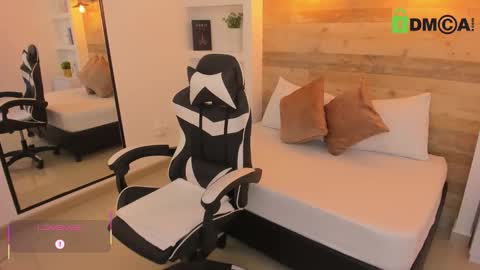 CANDY online show from November 11, 2025, 7:25 pm