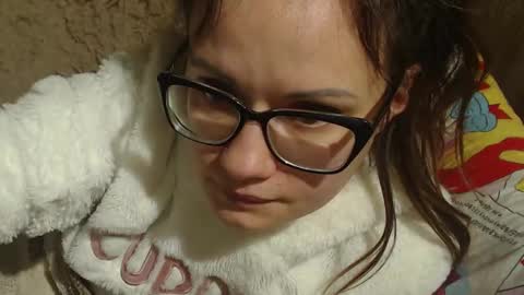 say meow and send tip  online show from February 1, 2025, 6:08 pm