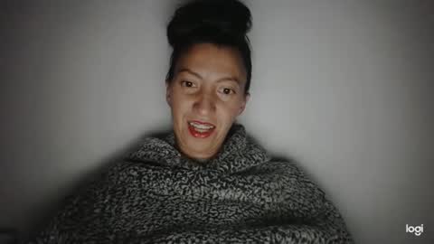 candymilfff online show from January 15, 2025, 4:36 am